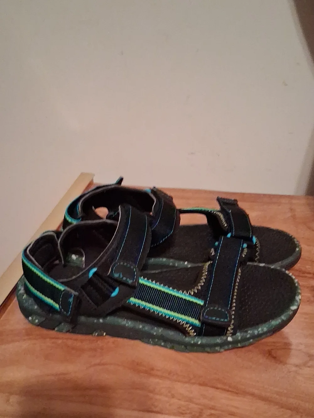 wonder nation Black Sandals with Teal Accents for Kids
